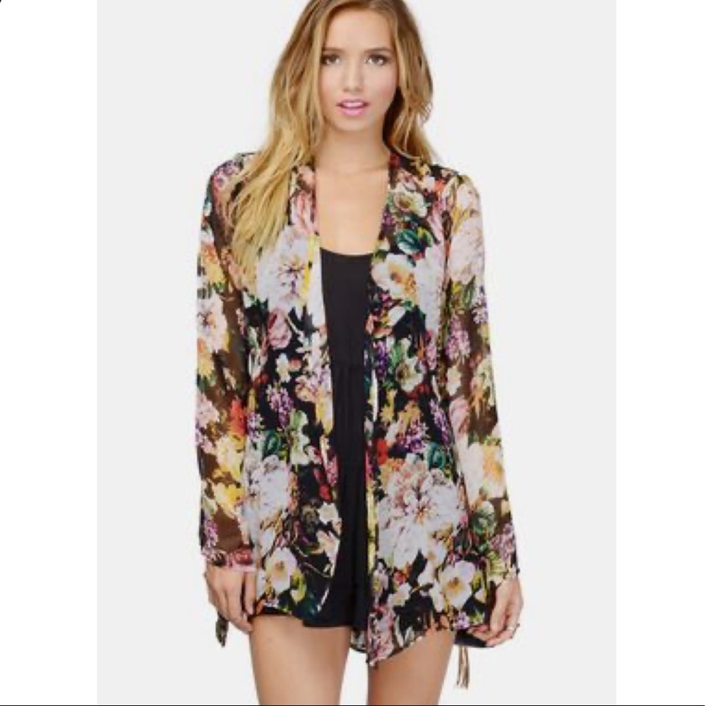 SHOW ME YOUR MUMU | Floral Boho Kimono